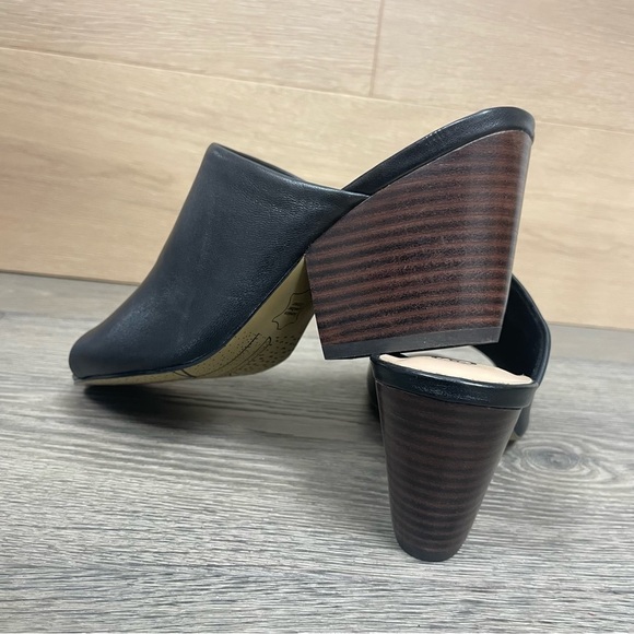 Bella Vita Kathy Open Toe Black Leather Mule Sandals Women Size 8 - Picture 11 of 17